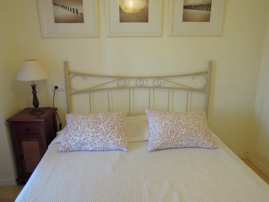 2 soveværelse Lejlighed til leje i Altea med swimmingpool garage - € 900 (Ref: 9247929)