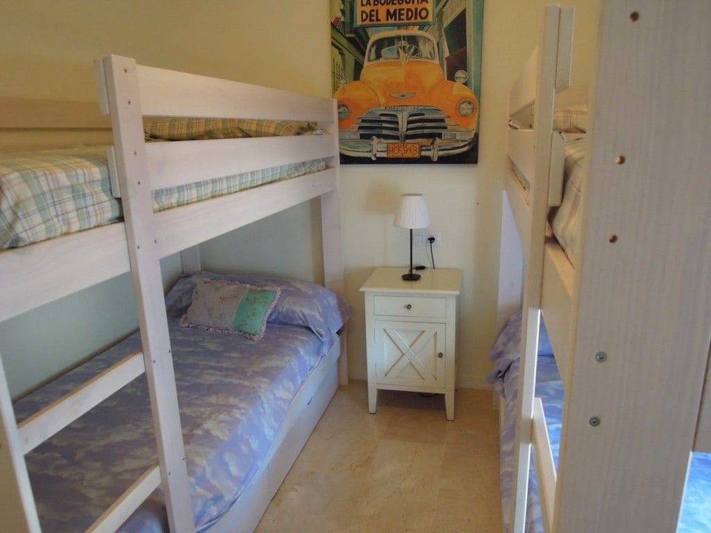 2 soveværelse Lejlighed til leje i Altea med swimmingpool garage - € 900 (Ref: 9247929)