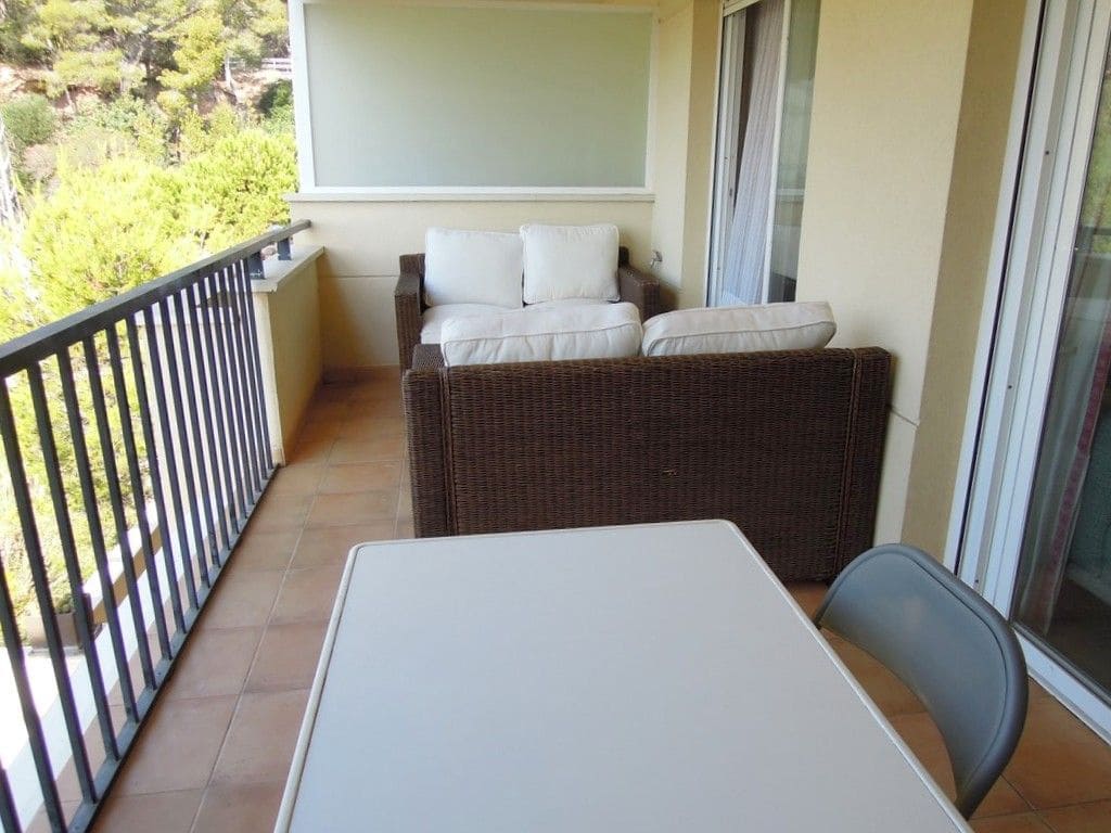 2 soveværelse Lejlighed til leje i Altea med swimmingpool garage - € 900 (Ref: 9247929)