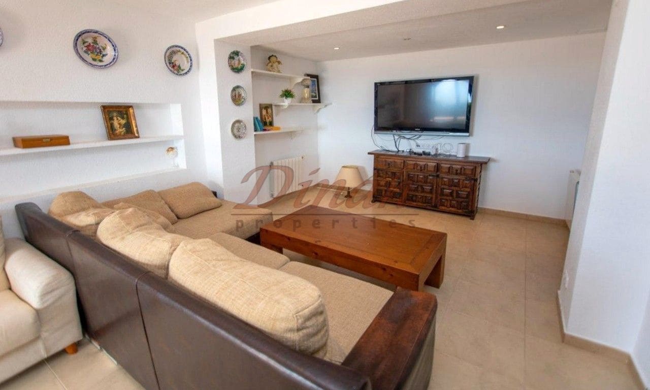 6 bedroom Villa for sale in Altea with garage - € 2,930,000 (Ref: 9284867)