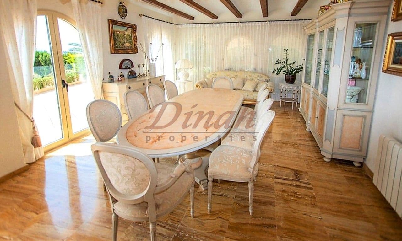 6 bedroom Villa for sale in Altea with garage - € 2,930,000 (Ref: 9284867)