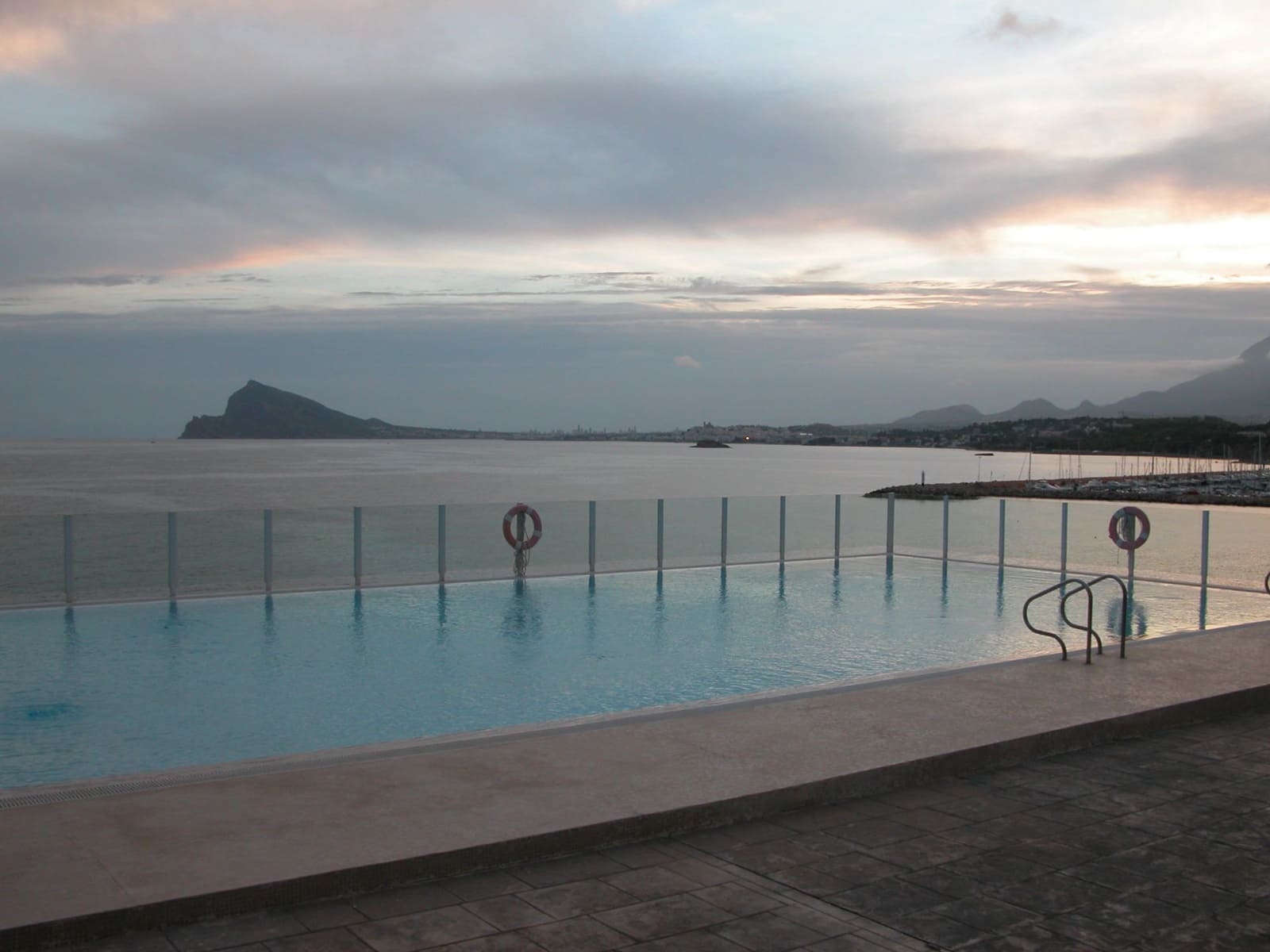 Apartamento de 2 habitaciones en Altea en venta con piscina garaje - 425.000 € (Ref: 9290944)