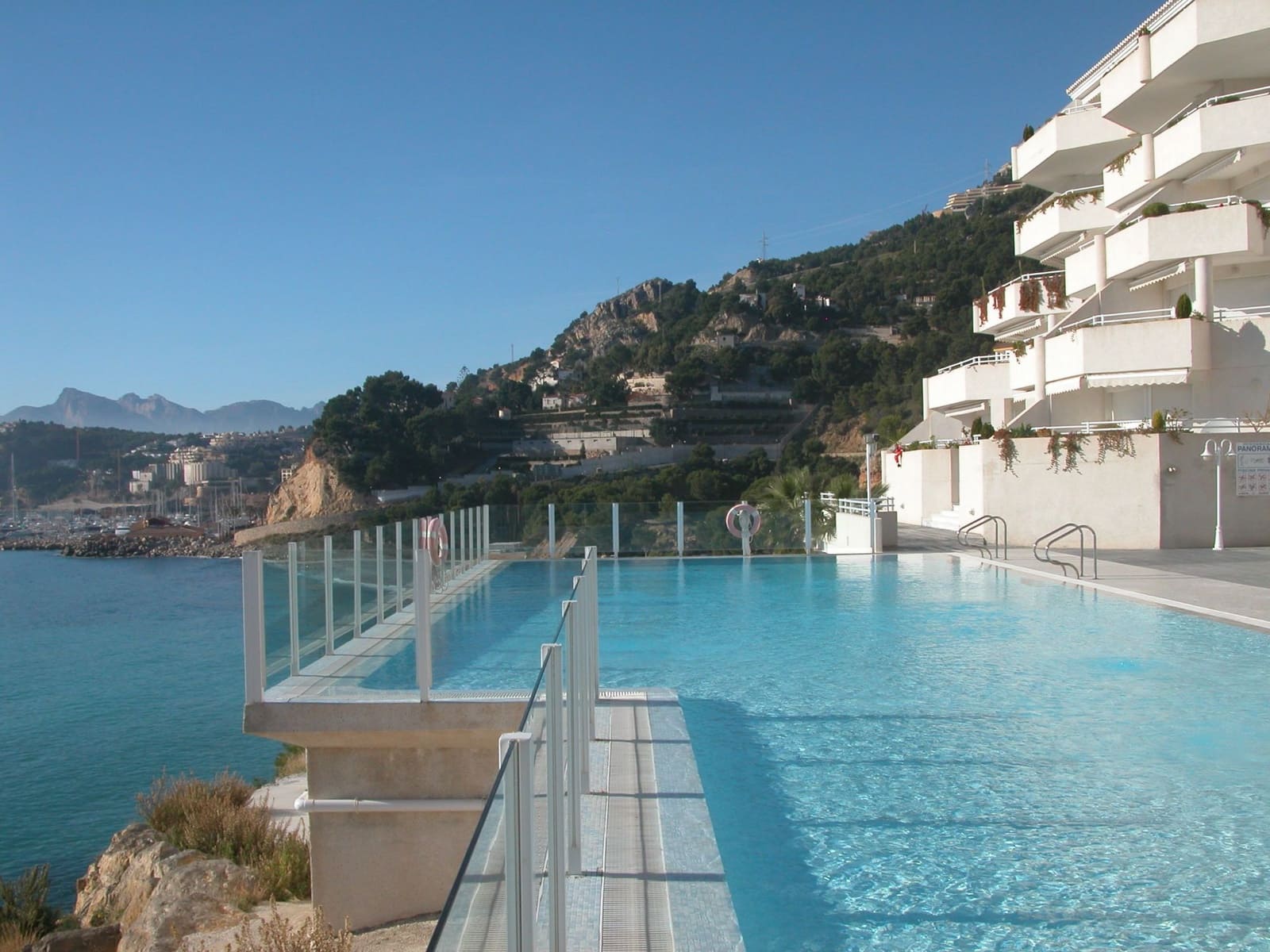 Apartamento de 2 habitaciones en Altea en venta con piscina garaje - 425.000 € (Ref: 9290944)