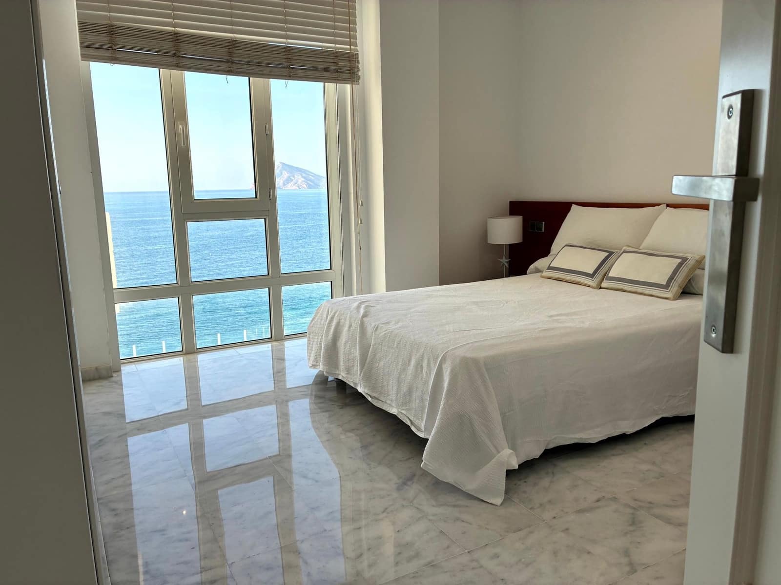 2 bedroom Apartment for rent in Altea with pool garage - € 1,400 (Ref: 9310429)