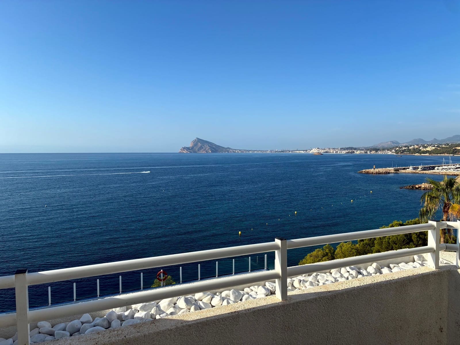2 bedroom Apartment for rent in Altea with pool garage - € 1,400 (Ref: 9310429)