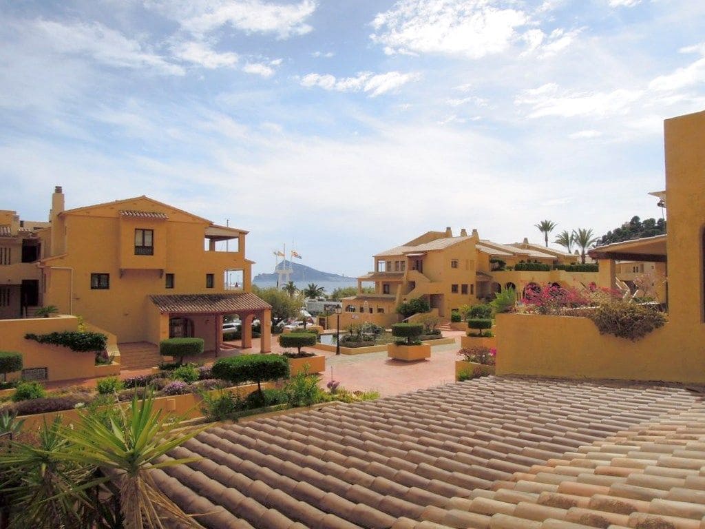 2 bedroom Apartment for rent in Altea with pool garage - € 1,100 (Ref: 9322431)