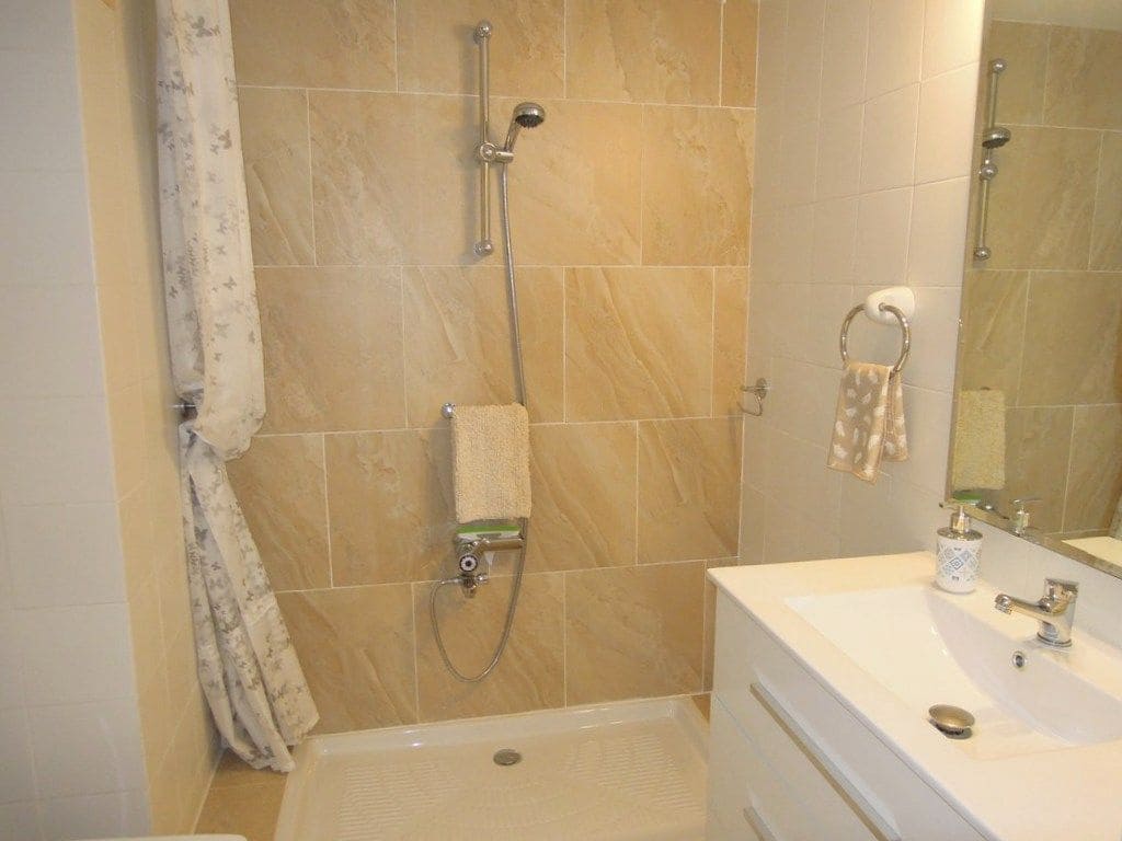 2 bedroom Apartment for rent in Altea with pool garage - € 1,100 (Ref: 9322431)