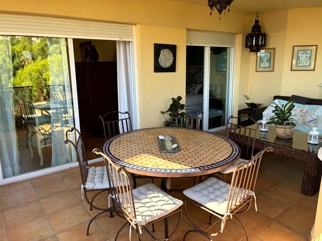 2 bedroom Apartment for rent in Altea with pool garage - € 1,300 (Ref: 9334354)