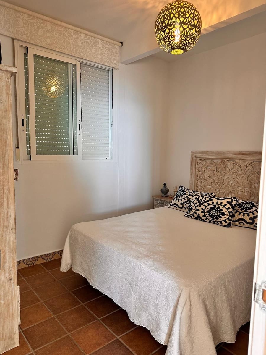 3 makuuhuone Huvila vuokrattavana paikassa Altea mukana uima-altaan 
autotalli - 1 700 € (Ref: 9341839)