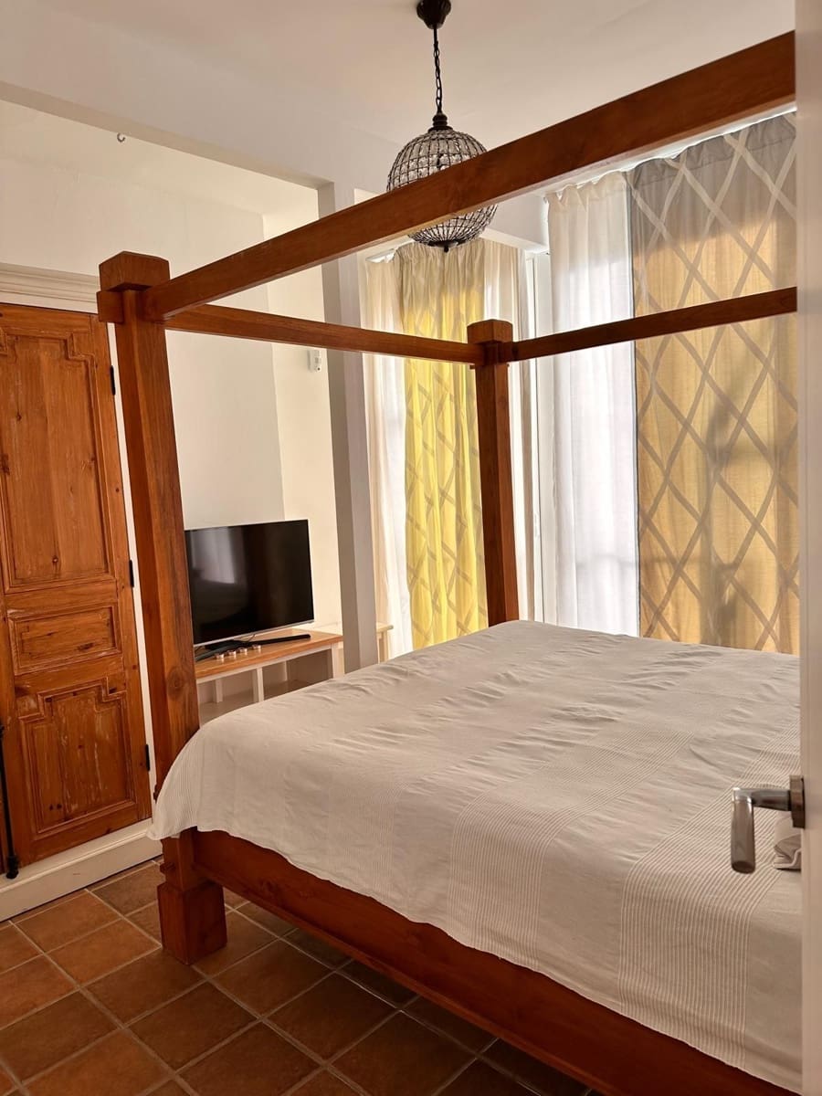 3 makuuhuone Huvila vuokrattavana paikassa Altea mukana uima-altaan 
autotalli - 1 700 € (Ref: 9341839)