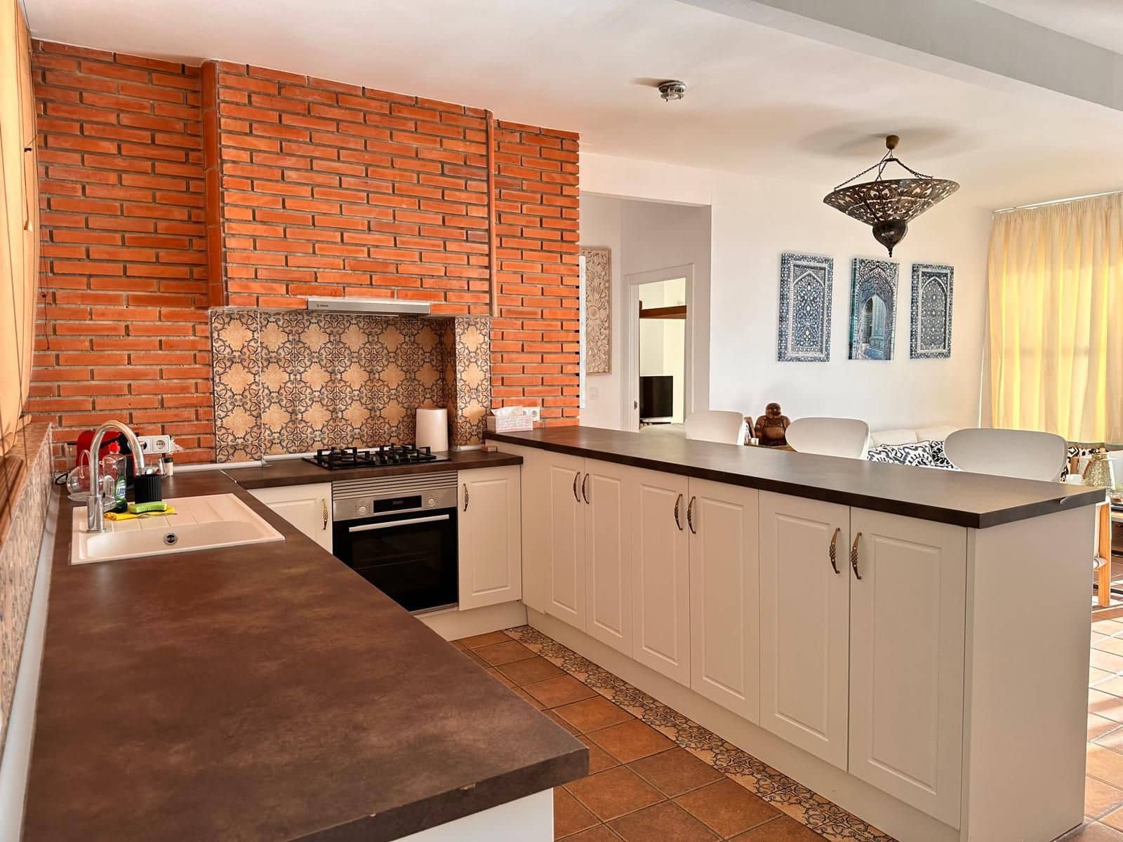 3 makuuhuone Huvila vuokrattavana paikassa Altea mukana uima-altaan 
autotalli - 1 700 € (Ref: 9341839)