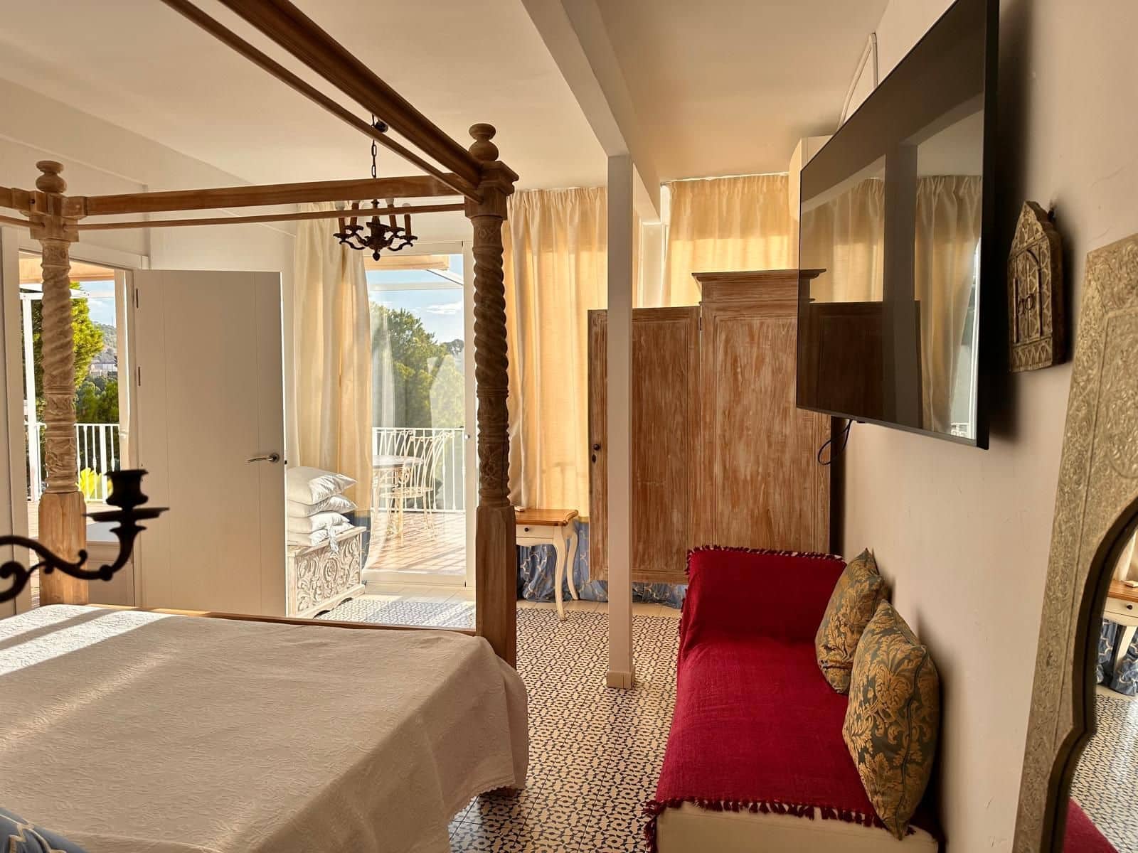 3 makuuhuone Huvila vuokrattavana paikassa Altea mukana uima-altaan 
autotalli - 1 700 € (Ref: 9341839)