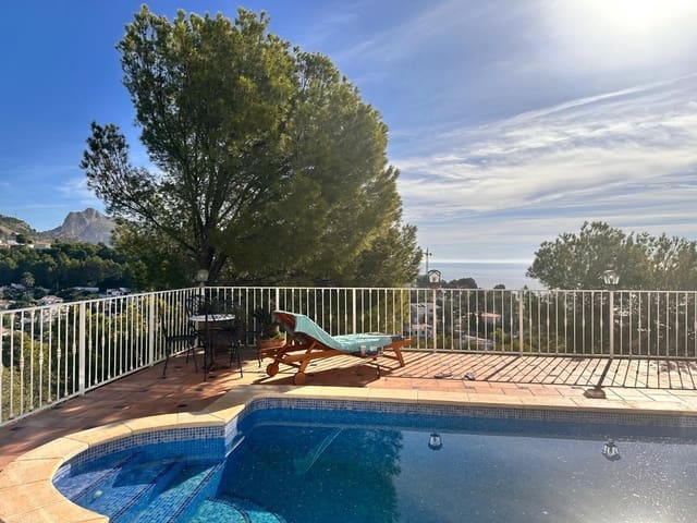 3 sypialnia Willa do wynajęcia w Altea z basenem garażem - 1 700 € (Ref: 9341839)