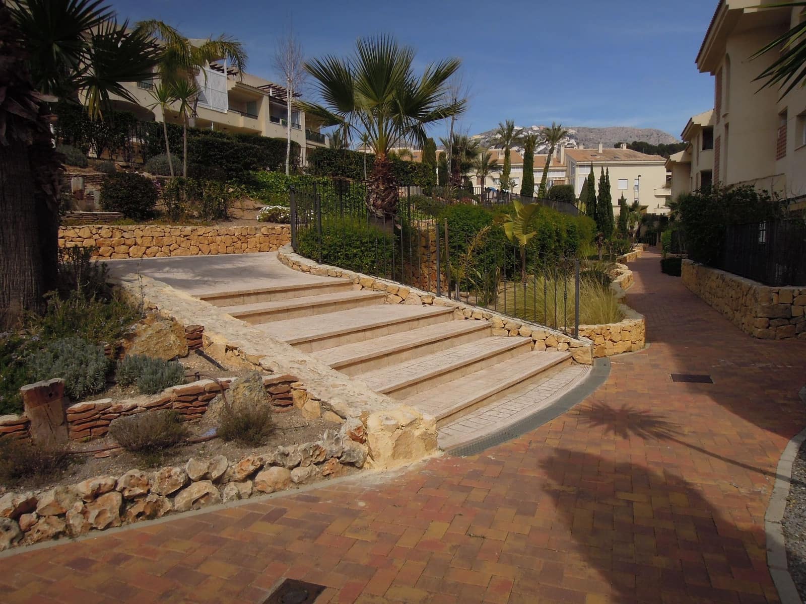 2 soveværelse Lejlighed til salg i Altea med swimmingpool garage - € 395.000 (Ref: 9402851)