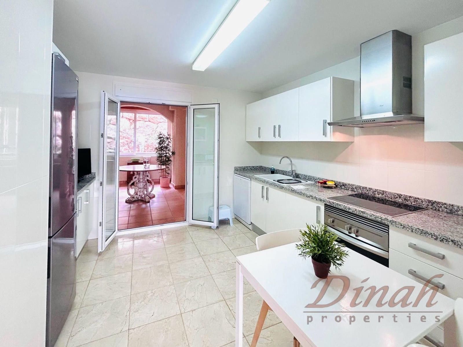 3 soverom Leilighet til salgs i Altea med svømmebasseng garasje - € 1 300 000 (Ref: 9406197)