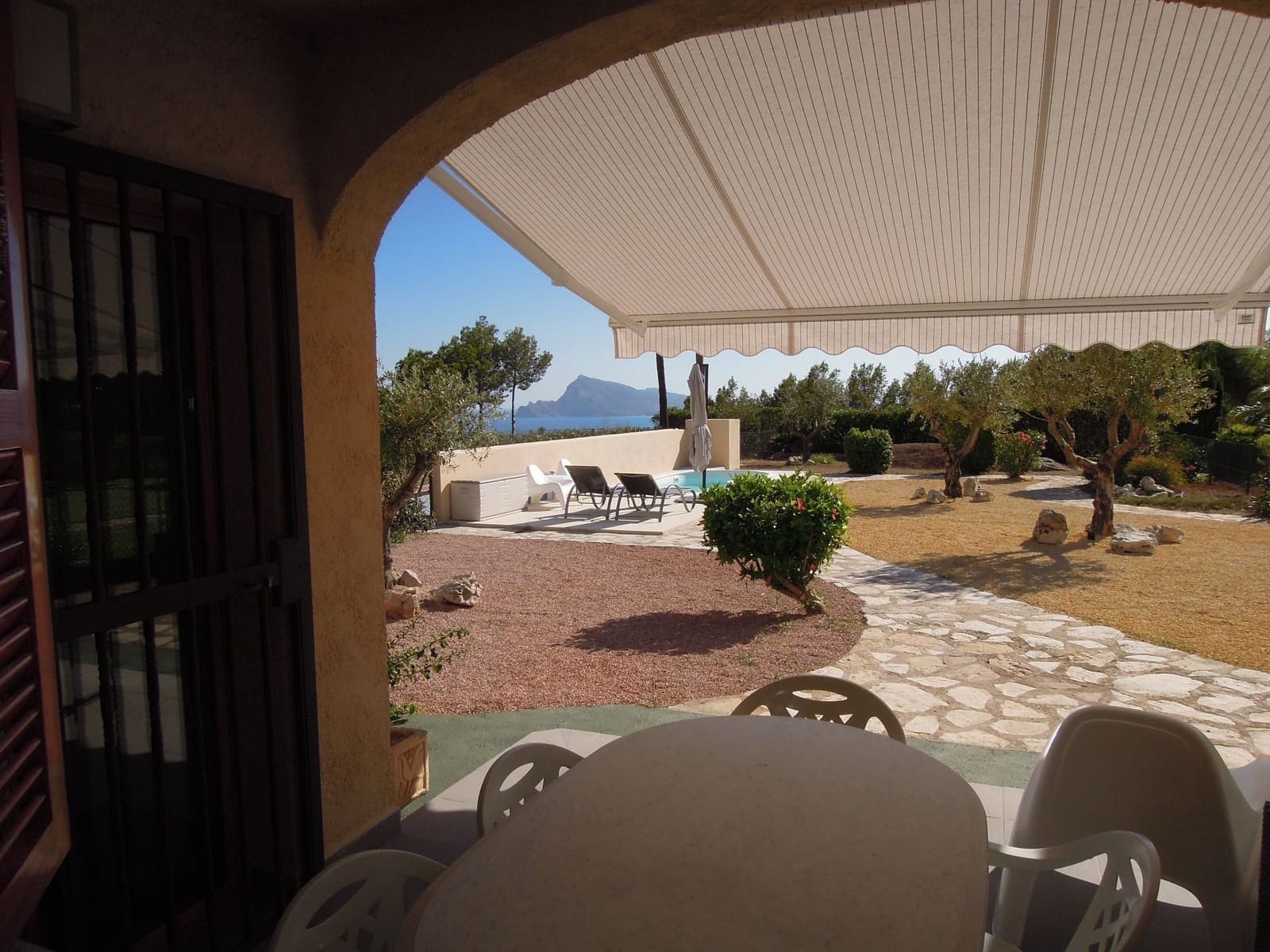 3 bedroom Villa for sale in Altea with pool garage - € 520,000 (Ref: 9406200)