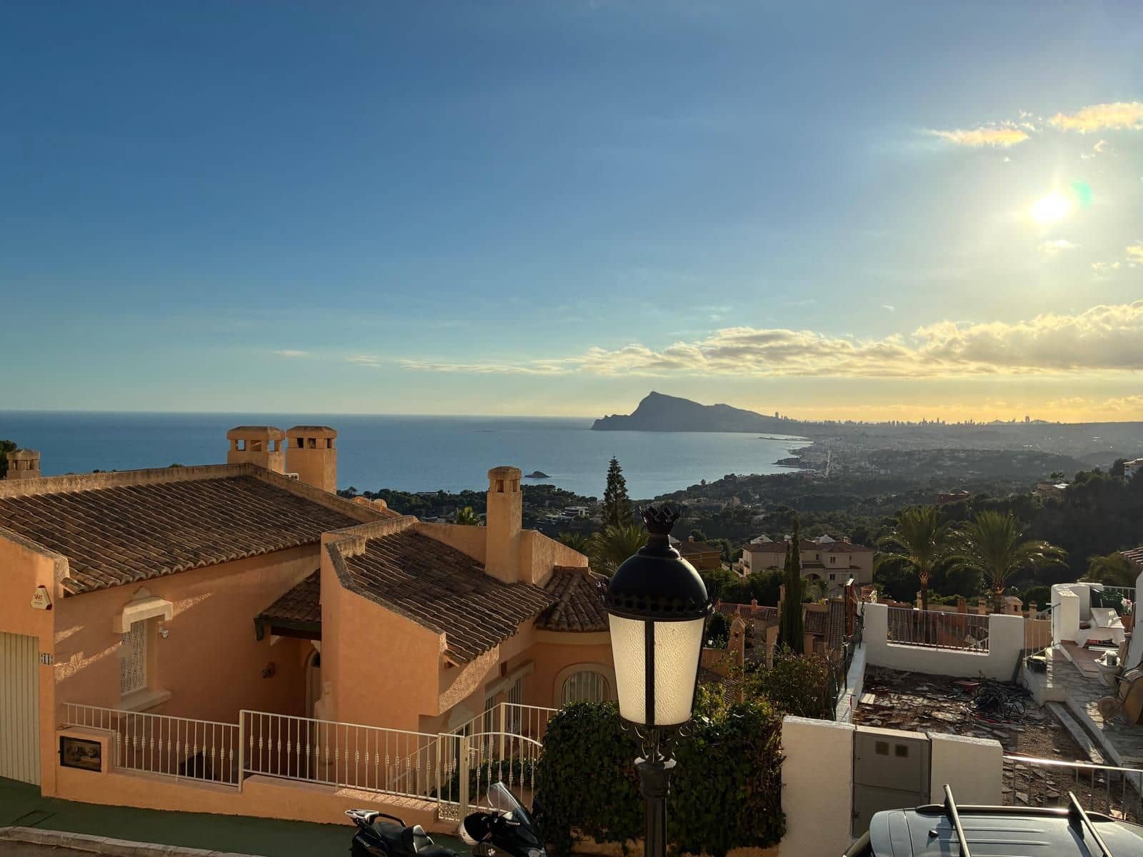 Chalet de 3 habitaciones en Altea en venta con piscina garaje - 450.000 € (Ref: 9445754)