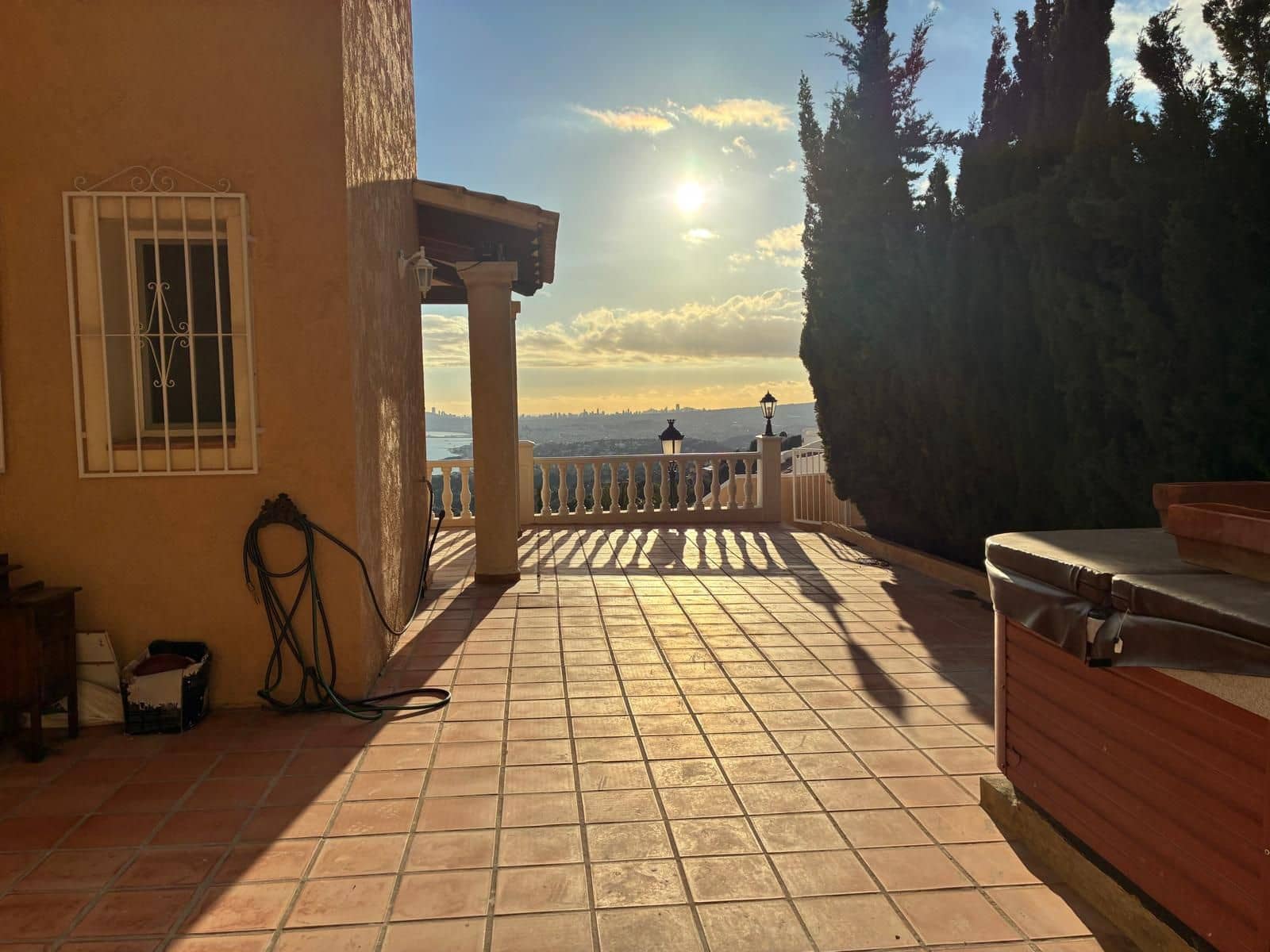 Chalet de 3 habitaciones en Altea en venta con piscina garaje - 450.000 € (Ref: 9445754)