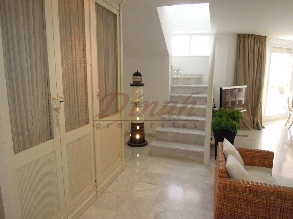 3 quarto Apartamento para arrendar em Altea com garagem - 1 800 € (Ref: 9461050)