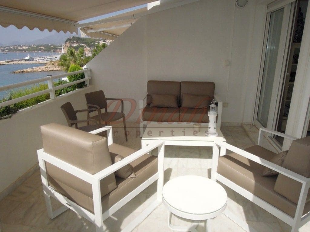 3 quarto Apartamento para arrendar em Altea com garagem - 1 800 € (Ref: 9461050)