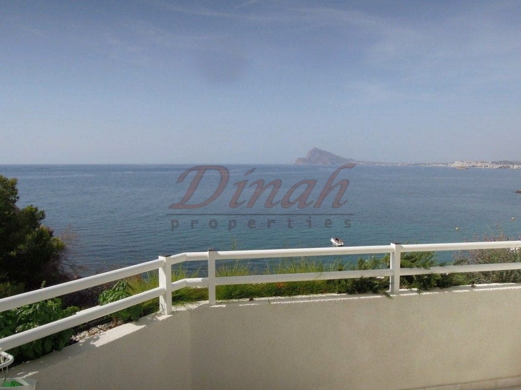 3 quarto Apartamento para arrendar em Altea com garagem - 1 800 € (Ref: 9461050)