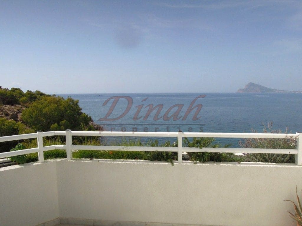 3 quarto Apartamento para arrendar em Altea com garagem - 1 800 € (Ref: 9461050)