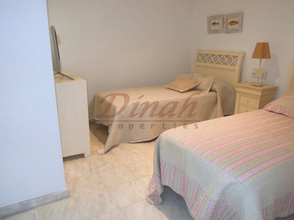 3 quarto Apartamento para arrendar em Altea com garagem - 1 800 € (Ref: 9461050)