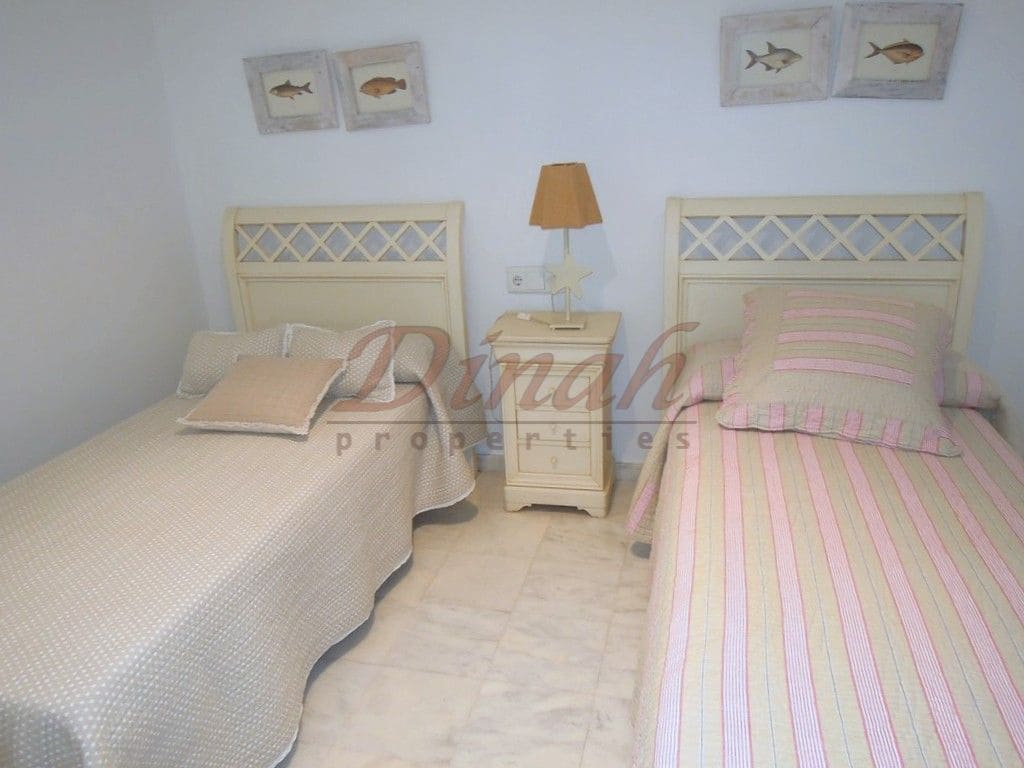 3 quarto Apartamento para arrendar em Altea com garagem - 1 800 € (Ref: 9461050)