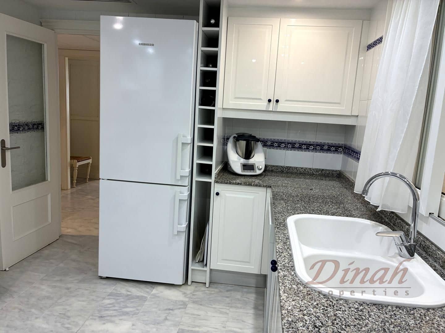 3 makuuhuone Huoneisto vuokrattavana paikassa Altea mukana uima-altaan 
autotalli - 1 900 € (Ref: 9461050)