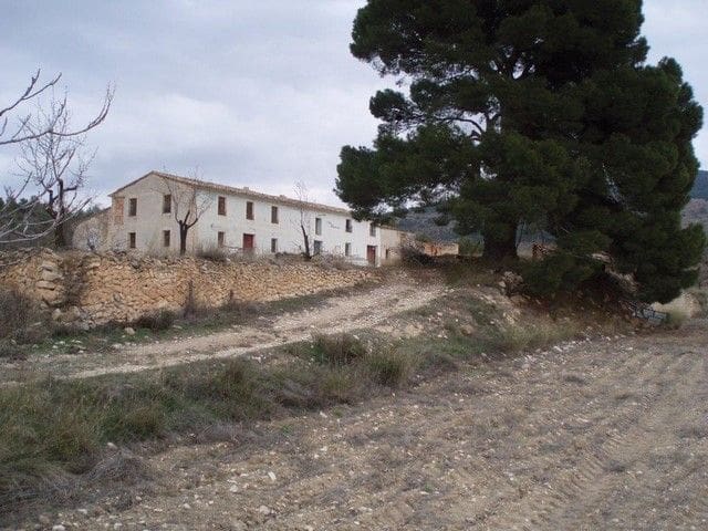 15 bedroom Finca/Country House for sale in La Torre de les Macanes - € 1,000,000 (Ref: 9598626)