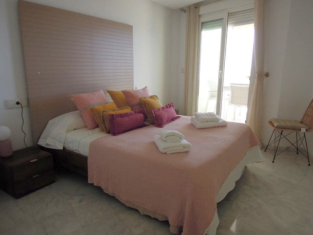 3 quarto Apartamento para arrendar em Altea com piscina garagem - 5 000 € (Ref: 9598628)