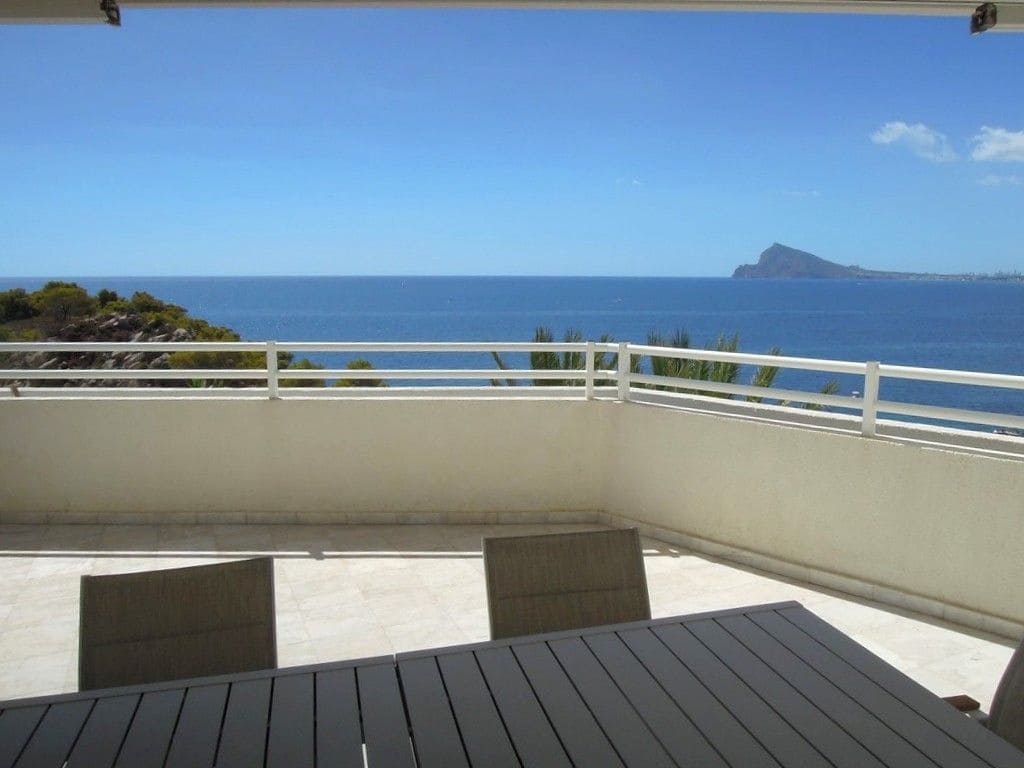 3 quarto Apartamento para arrendar em Altea com piscina garagem - 5 000 € (Ref: 9598628)