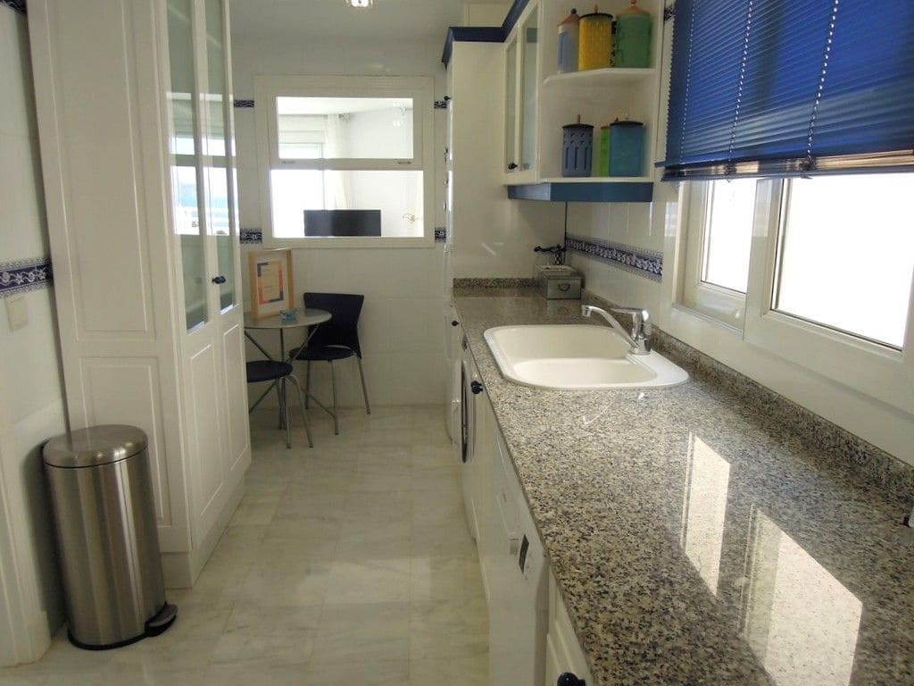 3 quarto Apartamento para arrendar em Altea com piscina garagem - 5 000 € (Ref: 9598628)