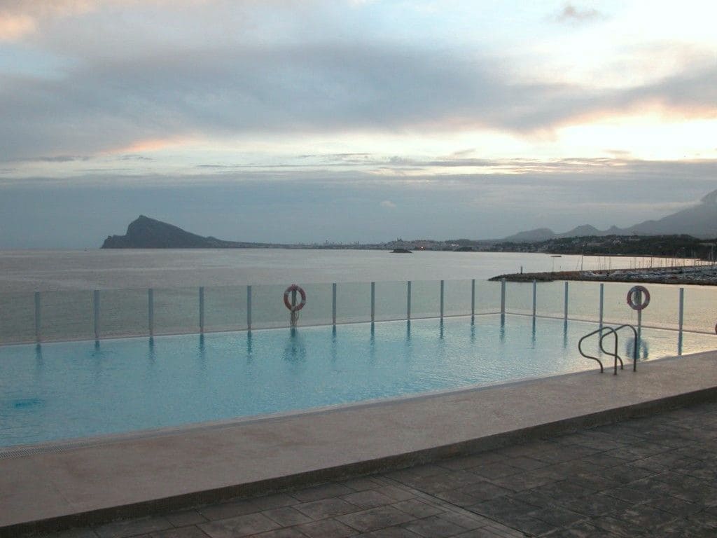 3 quarto Apartamento para arrendar em Altea com piscina garagem - 5 000 € (Ref: 9598628)