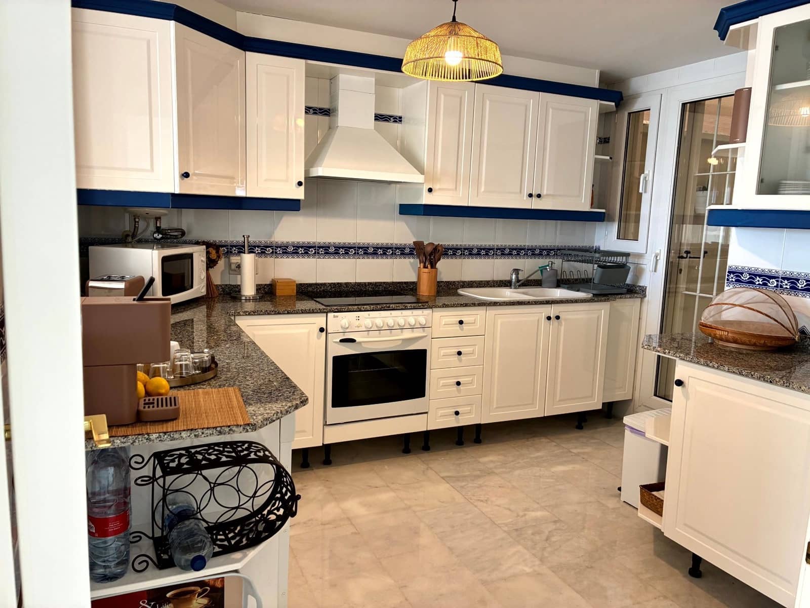 2 soverom Leilighet til leie i Altea med svømmebasseng garasje - € 2 250 (Ref: 9633740)