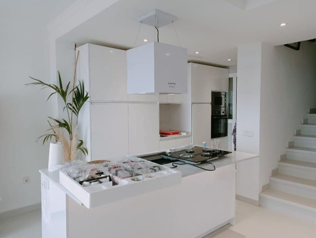 6 quarto Moradia Geminada para venda em Altea com piscina - 525 000 € (Ref: 9647651)