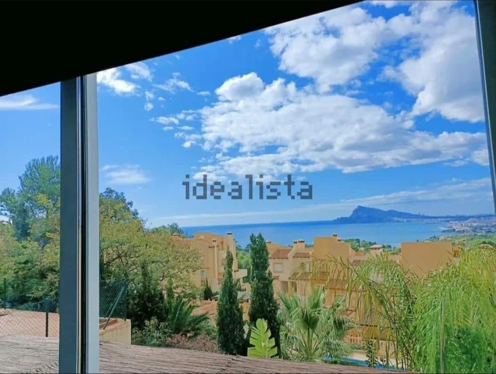 6 quarto Moradia Geminada para venda em Altea com piscina - 525 000 € (Ref: 9647651)
