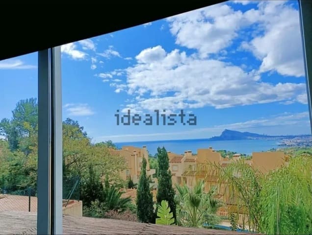 6 quarto Moradia Geminada para venda em Altea com piscina - 525 000 € (Ref: 9647651)
