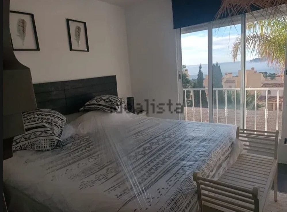 6 quarto Moradia Geminada para venda em Altea com piscina - 525 000 € (Ref: 9647651)