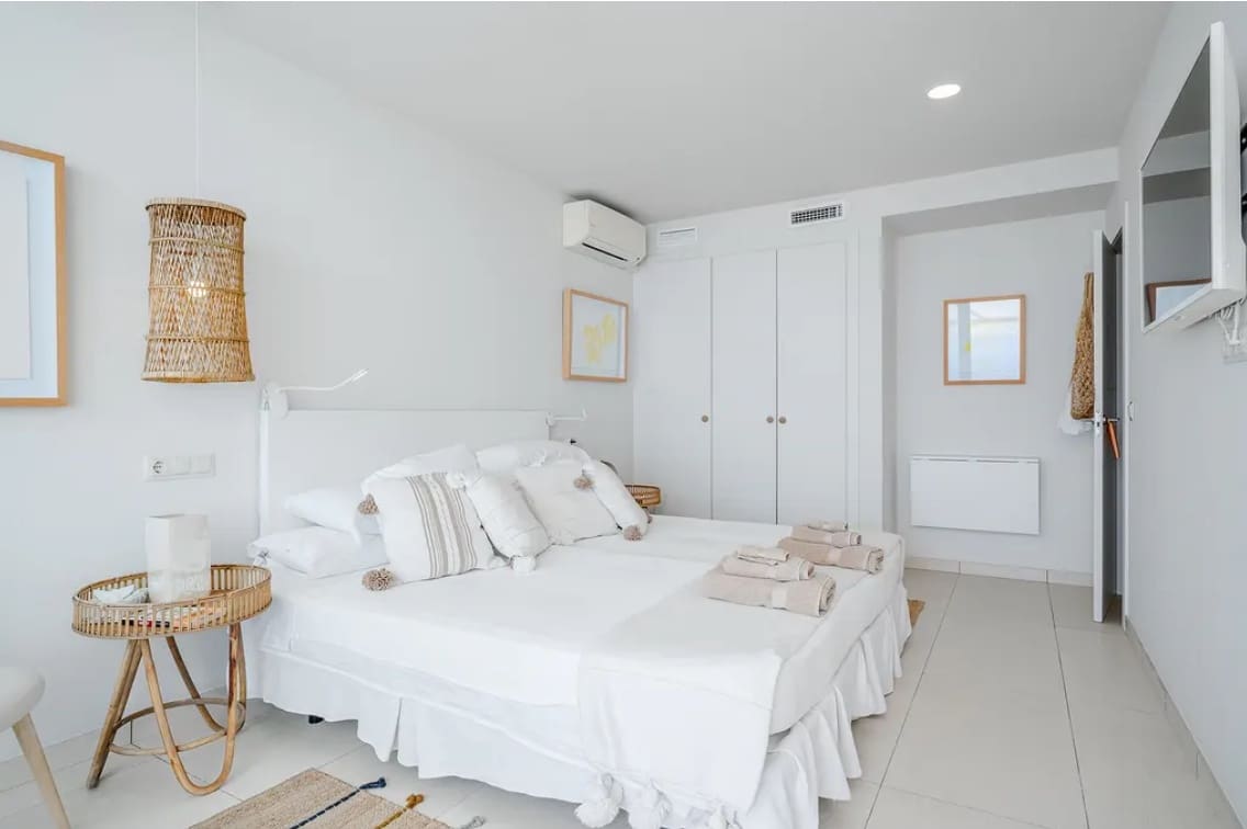 3 bedroom Apartment for sale in Altea with pool garage - € 1,150,000 (Ref: 9731644)