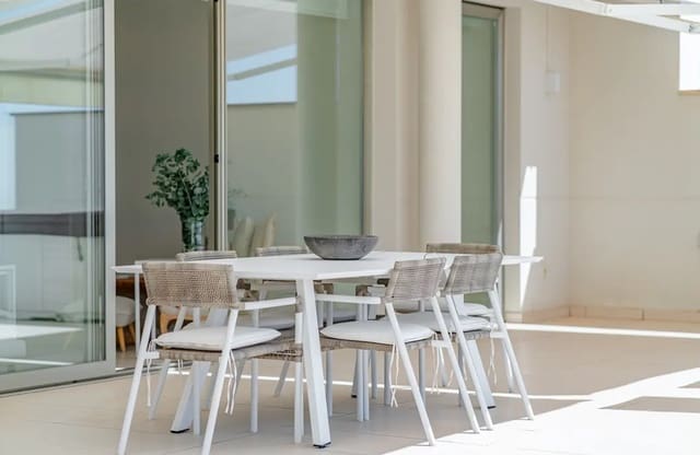 3 bedroom Apartment for sale in Altea with pool garage - € 1,150,000 (Ref: 9731644)