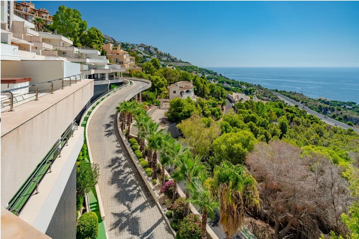 3 bedroom Apartment for sale in Altea with pool garage - € 1,150,000 (Ref: 9731644)