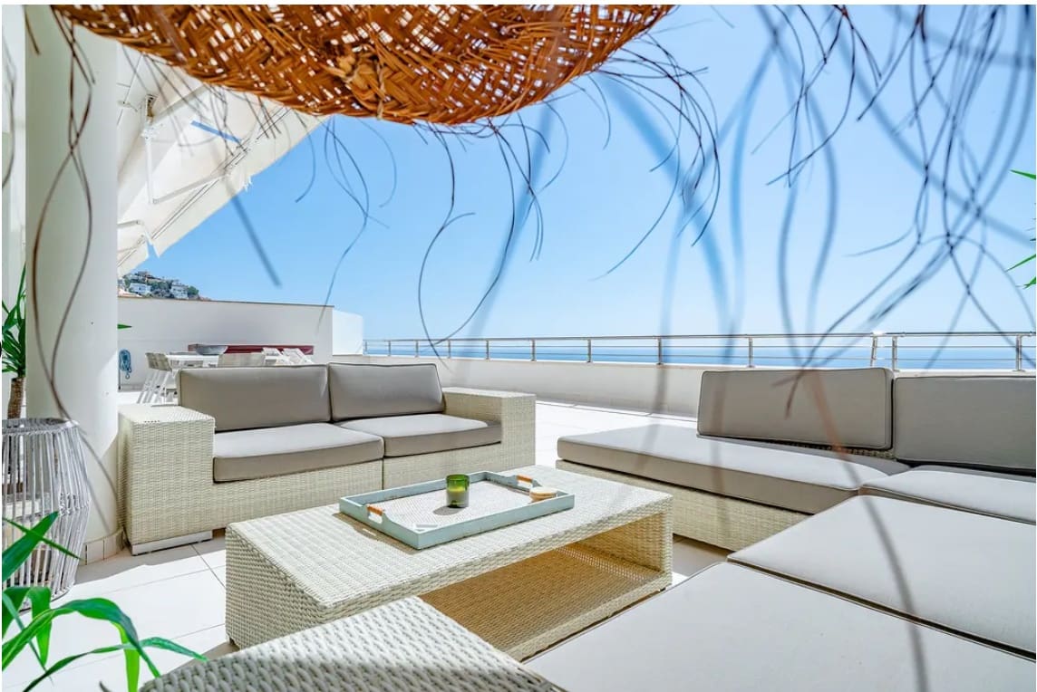 3 bedroom Apartment for sale in Altea with pool garage - € 1,150,000 (Ref: 9731644)