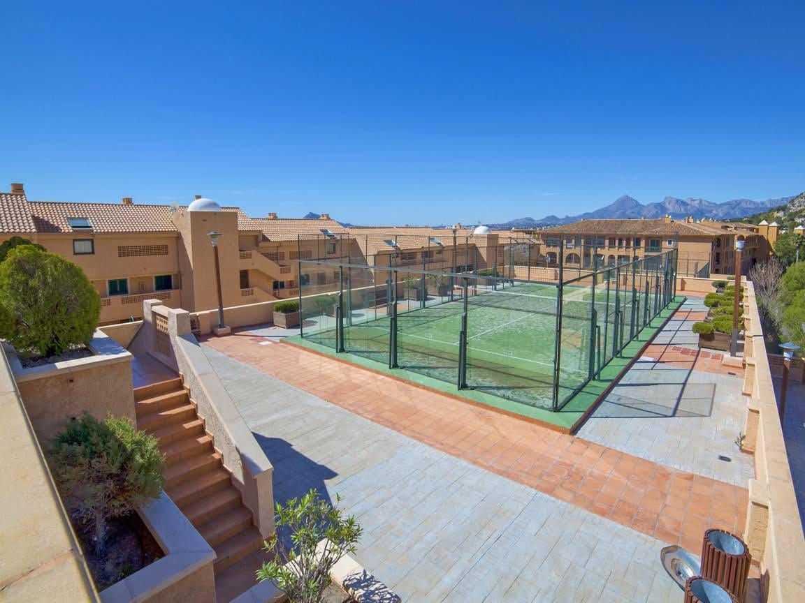 3 bedroom Apartment for sale in Altea with pool garage - € 540,000 (Ref: 9758397)