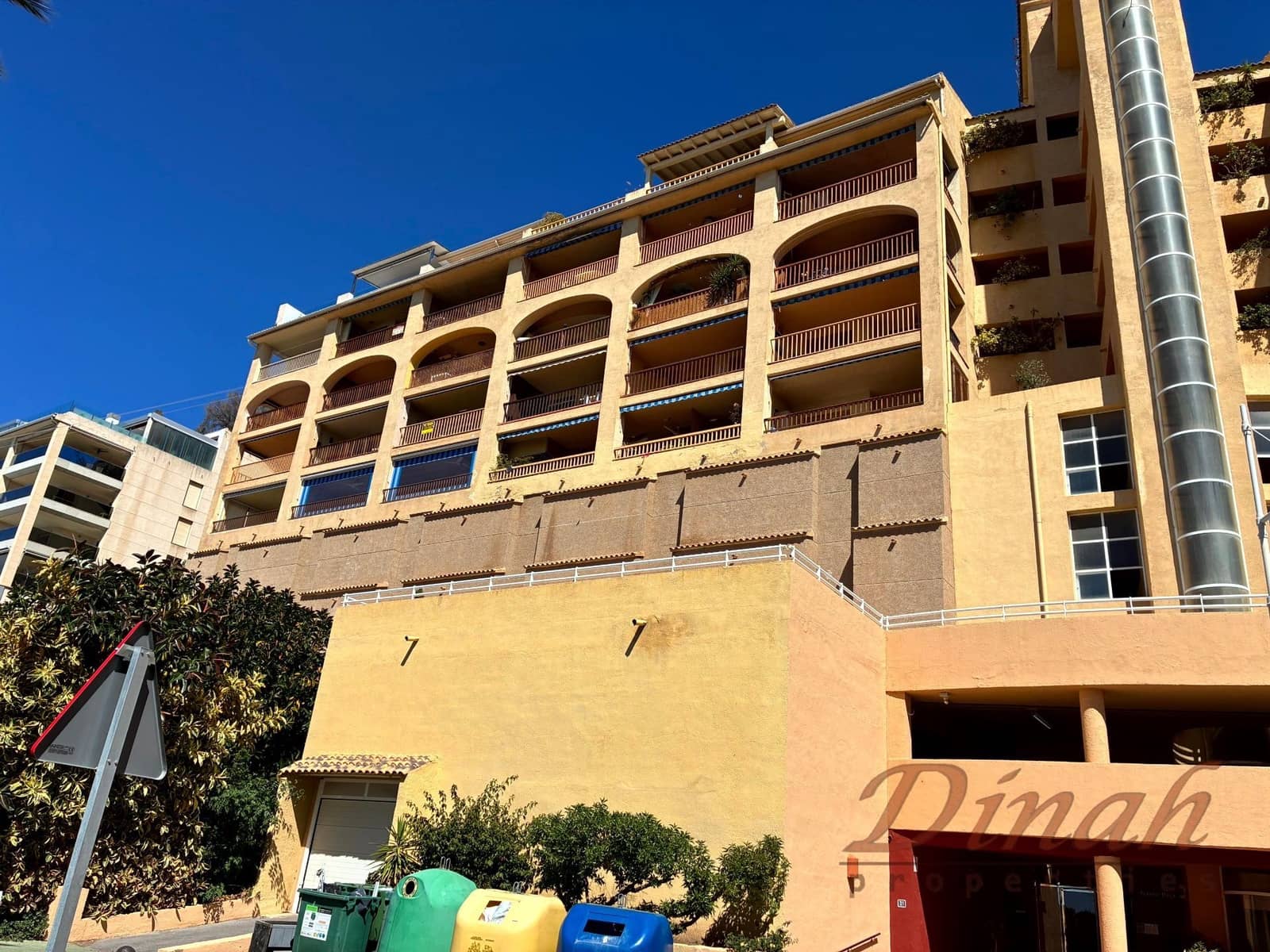 3 bedroom Apartment for sale in Altea with pool garage - € 385,000 (Ref: 9780083)