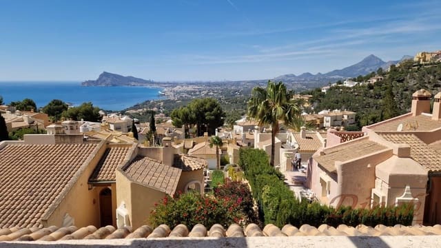 3 sypialnia Willa na sprzedaż w Altea z basenem garażem - 525 000 € (Ref: 9796121)