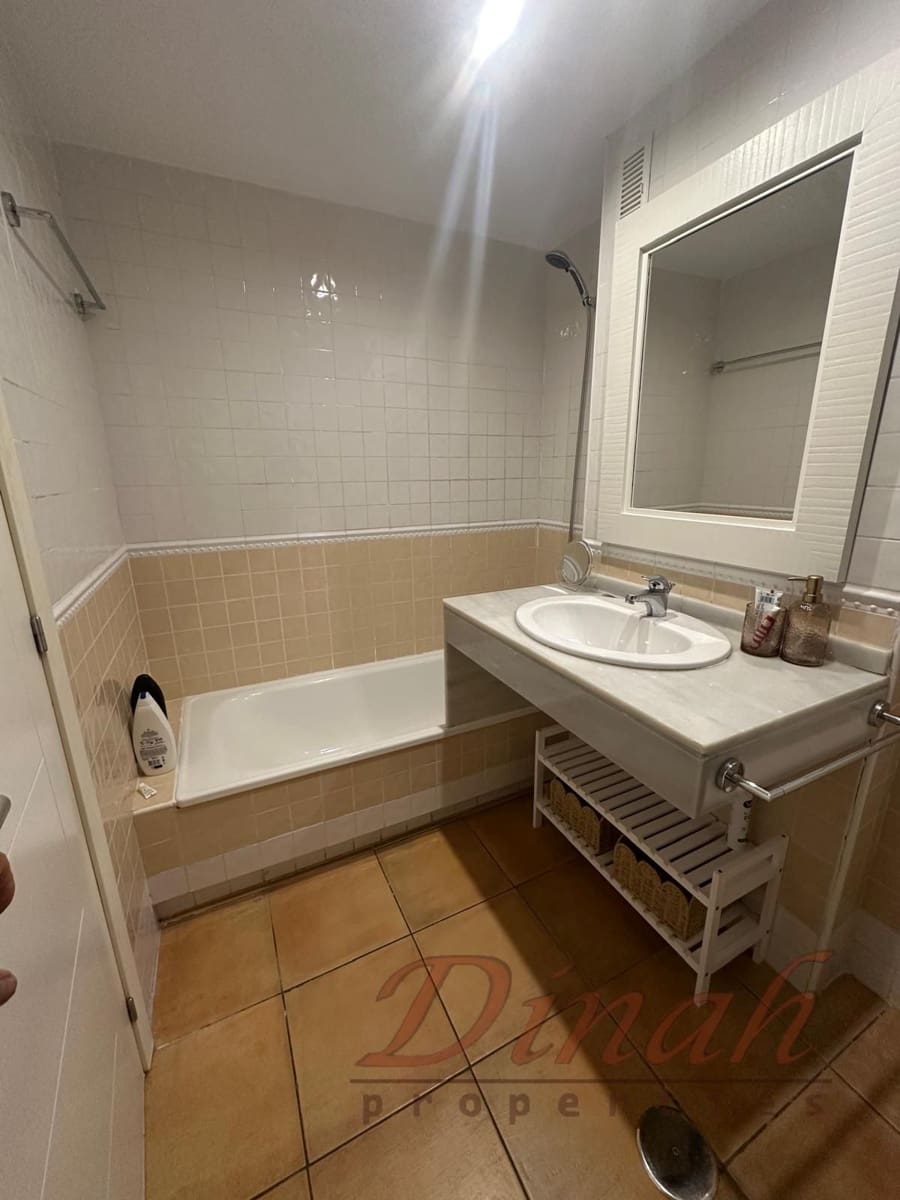 2 bedroom Apartment for rent in Altea with pool garage - € 1,350 (Ref: 9838847)