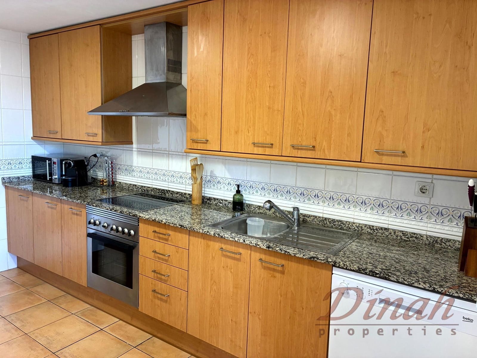 2 bedroom Apartment for rent in Altea with pool garage - € 1,350 (Ref: 9838847)