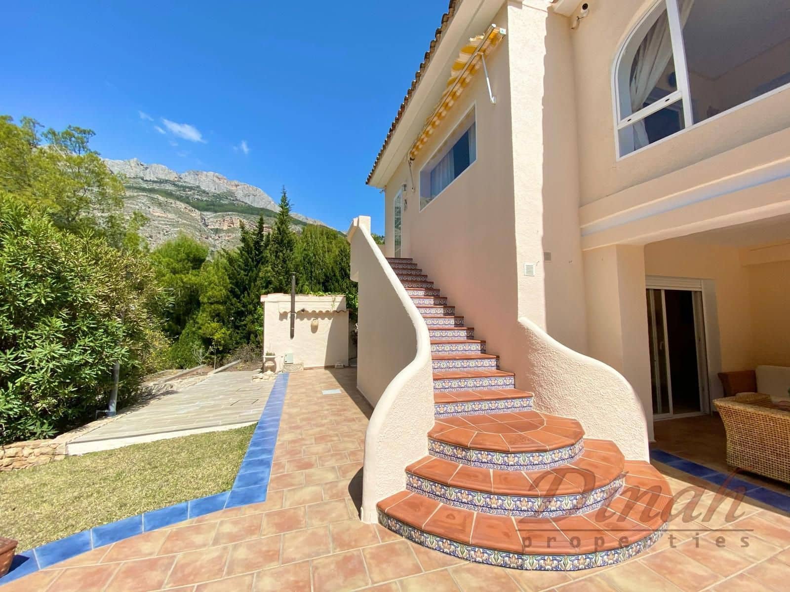 5 chambre Villa/Maison à vendre à Altea avec piscine garage - 900 000 € (Ref: 9854853)