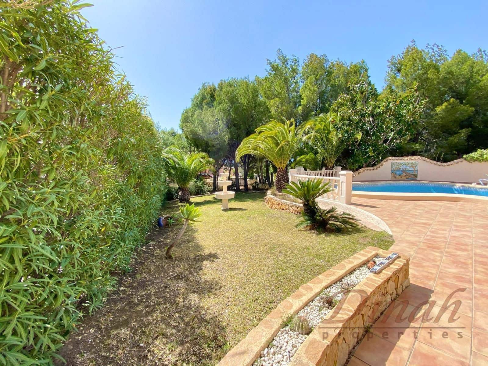 5 chambre Villa/Maison à vendre à Altea avec piscine garage - 900 000 € (Ref: 9854853)